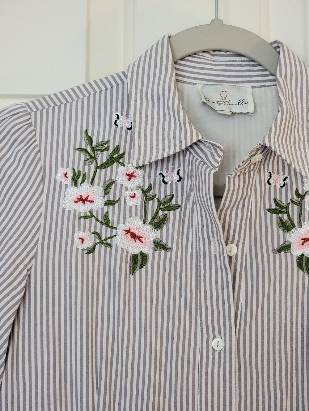 Dainty Jewells Tiered Maxi Shirt Dress With Embroidered Bodice - Picture 2 of 7